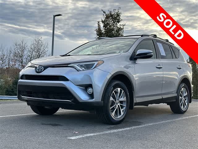 Thumbnail: 2018 Toyota RAV4 - 30