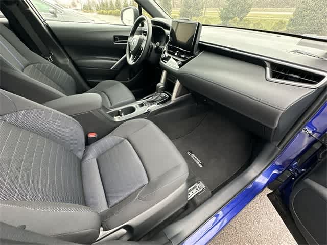 Thumbnail: 2023 Toyota Corolla Cross - 21