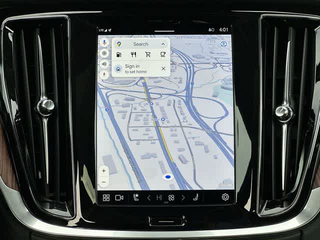 Thumbnail: 2025 Volvo S60 - 13