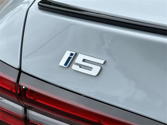 Thumbnail: 2024 BMW i5 - 29