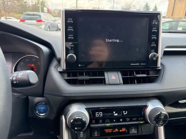 Thumbnail: 2022 Toyota RAV4 - 9