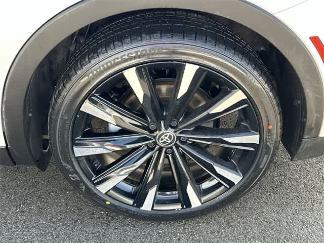 Thumbnail: 2025 Toyota Crown - 5