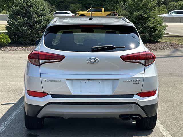 Thumbnail: 2017 Hyundai Tucson - 4