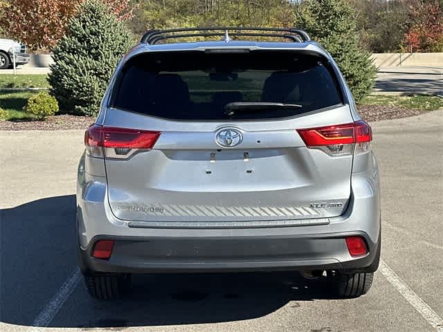 Thumbnail: 2018 Toyota Highlander - 4