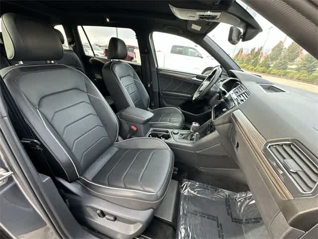 Thumbnail: 2022 Volkswagen Tiguan - 22