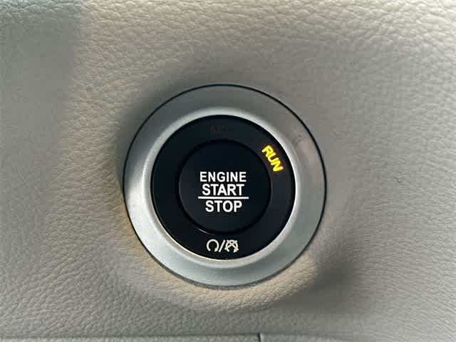 Thumbnail: 2019 Chrysler Pacifica - 11