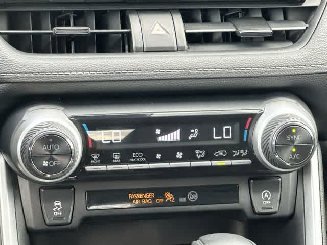 Thumbnail: 2021 Toyota RAV4 - 14