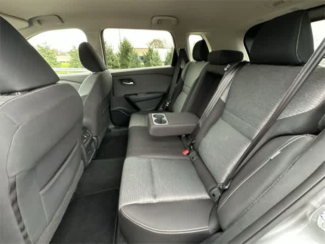 Thumbnail: 2021 Nissan Rogue - 17