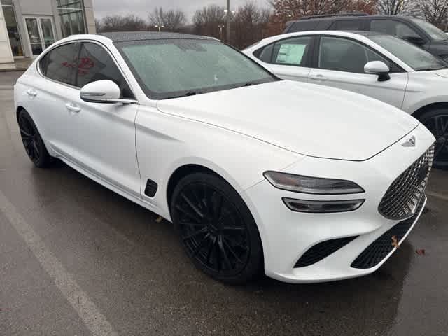 2022 Genesis G70 2.0T photo 2