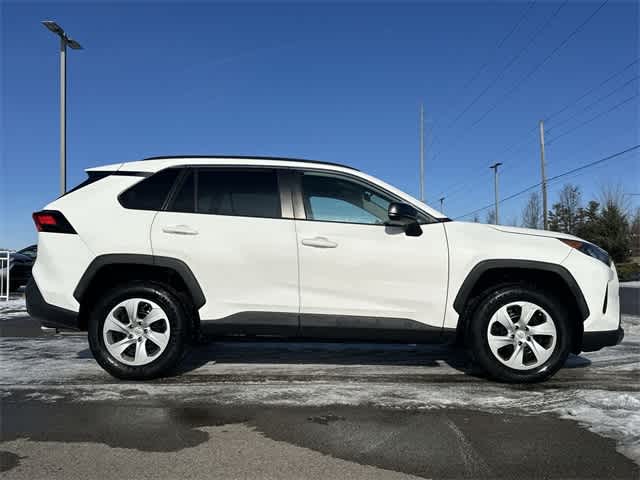 Thumbnail: 2021 Toyota RAV4 - 3