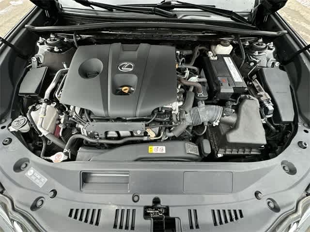 Thumbnail: 2021 Lexus ES - 25