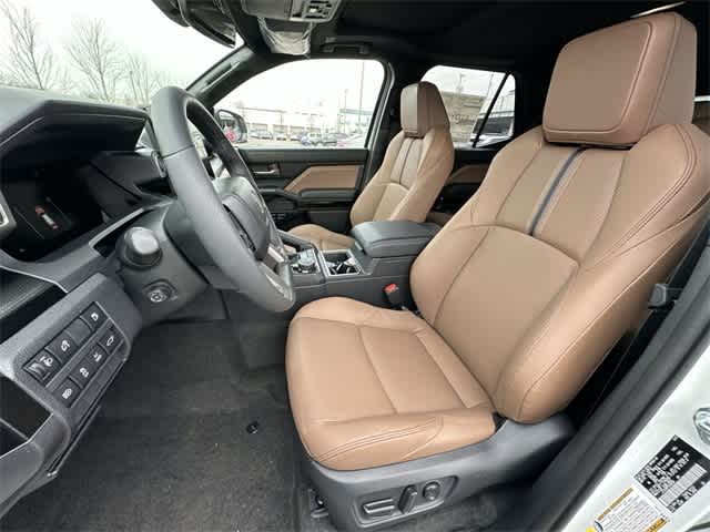 Thumbnail: 2025 Toyota 4Runner - 16