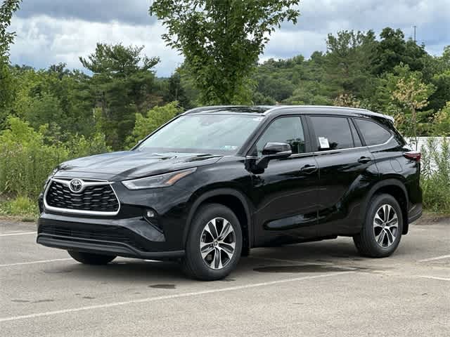 2024 Toyota Highlander XLE -
                  Cranberry Township, PA