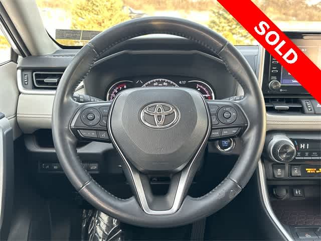 Thumbnail: 2019 Toyota RAV4 - 8