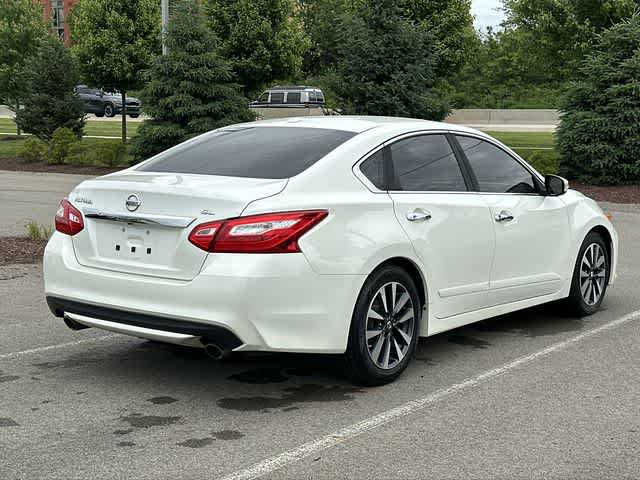 Thumbnail: 2016 Nissan Altima - 34