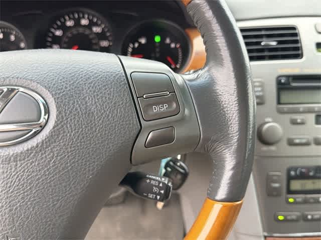 Thumbnail: 2005 Lexus ES - 10