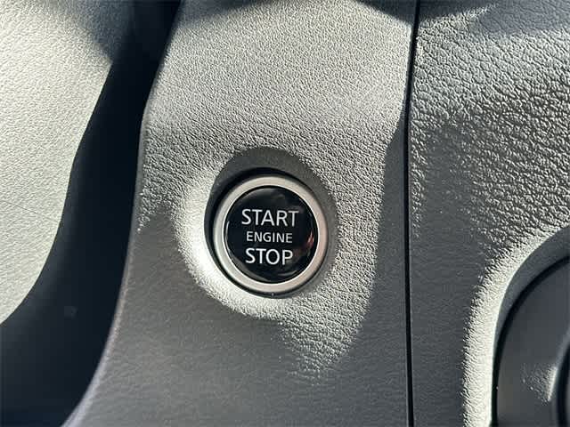 Thumbnail: 2023 Nissan Frontier - 10