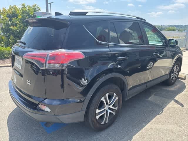 Thumbnail: 2017 Toyota RAV4 - 4