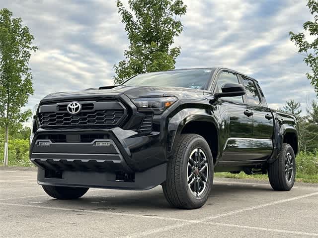 Thumbnail: 2024 Toyota Tacoma - 33