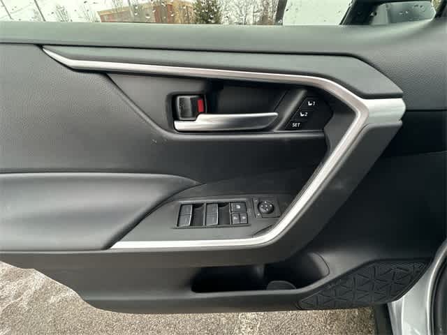 Thumbnail: 2025 Toyota RAV4 - 17