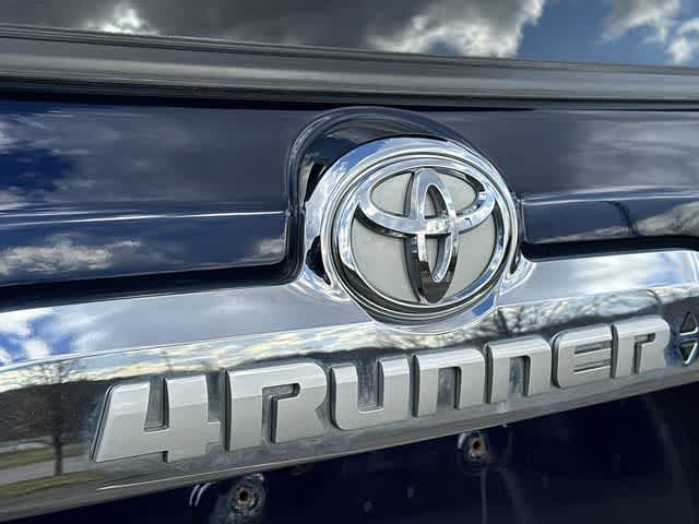 Thumbnail: 2022 Toyota 4Runner - 28