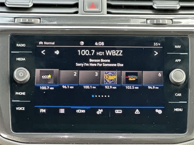 Thumbnail: 2022 Volkswagen Tiguan - 12