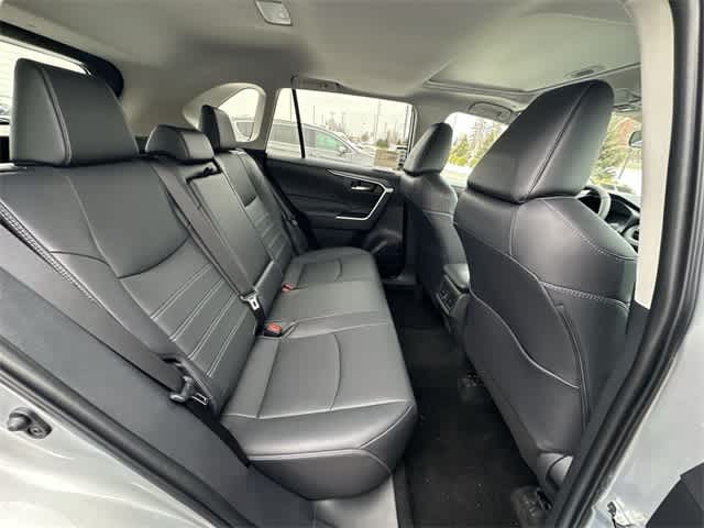 Thumbnail: 2025 Toyota RAV4 - 21