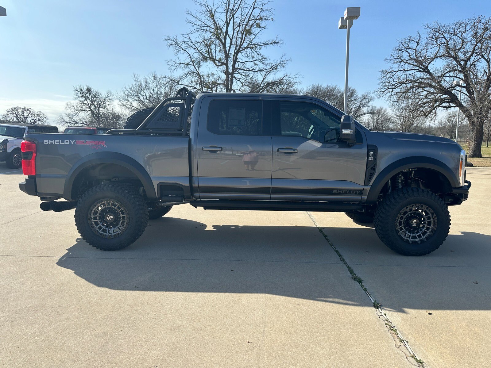 2023 Ford F-250 photo 2