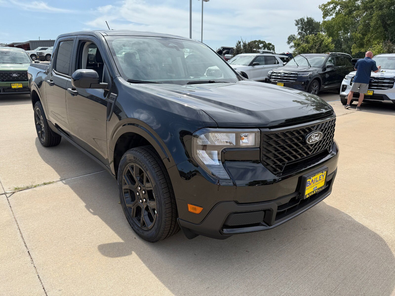 2025 Ford Maverick XLT photo 2