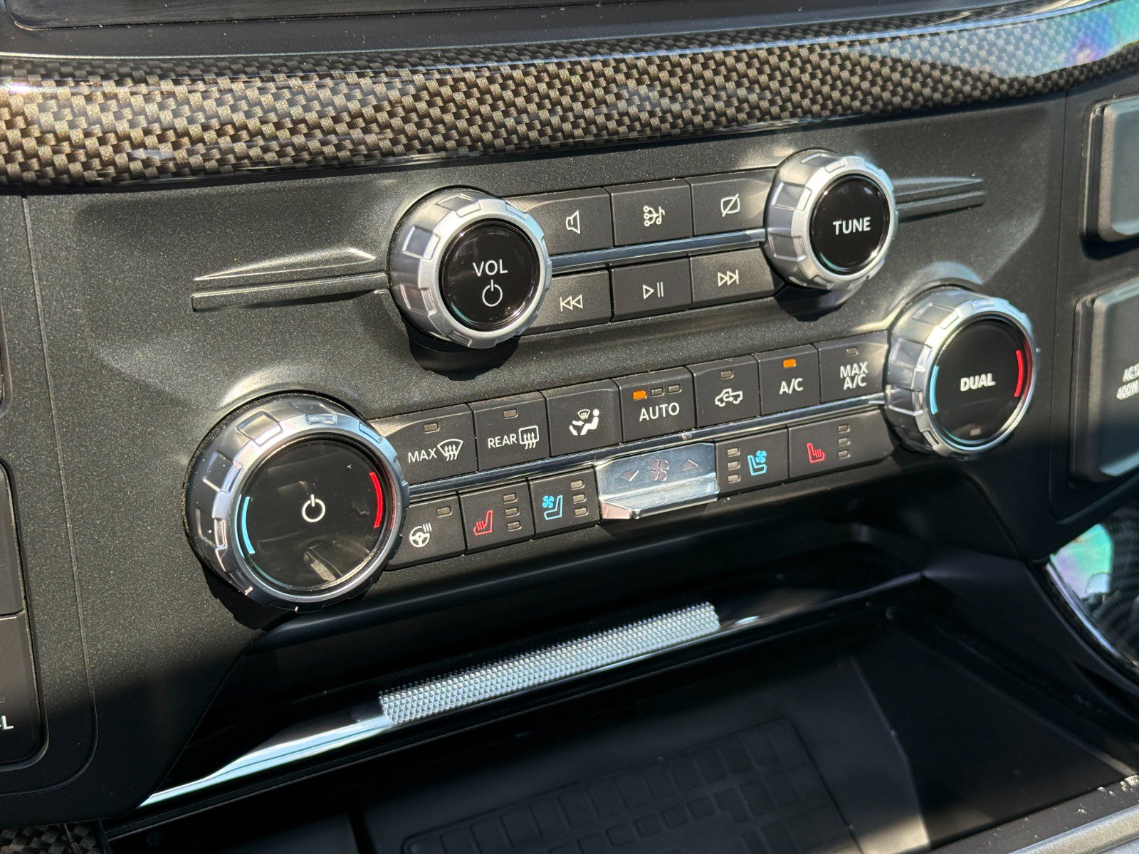 2022 Ford F-150 Lariat - Photo 13