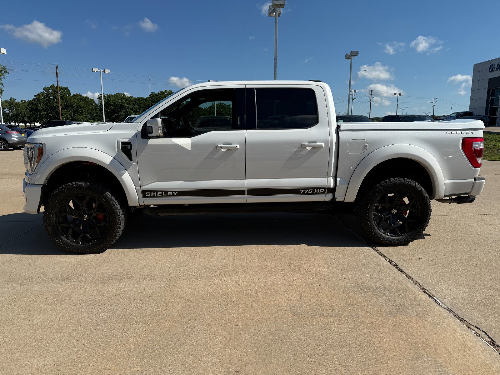 2022 Ford F-150 Lariat - Photo 8
