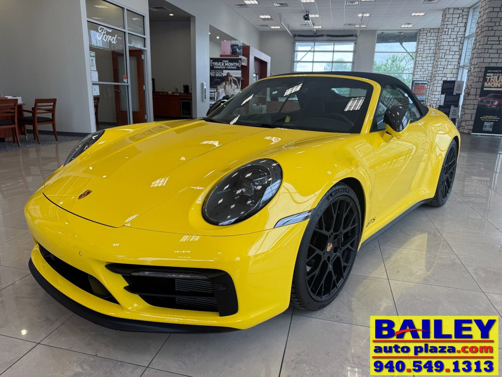 2023 Porsche 911 GTS