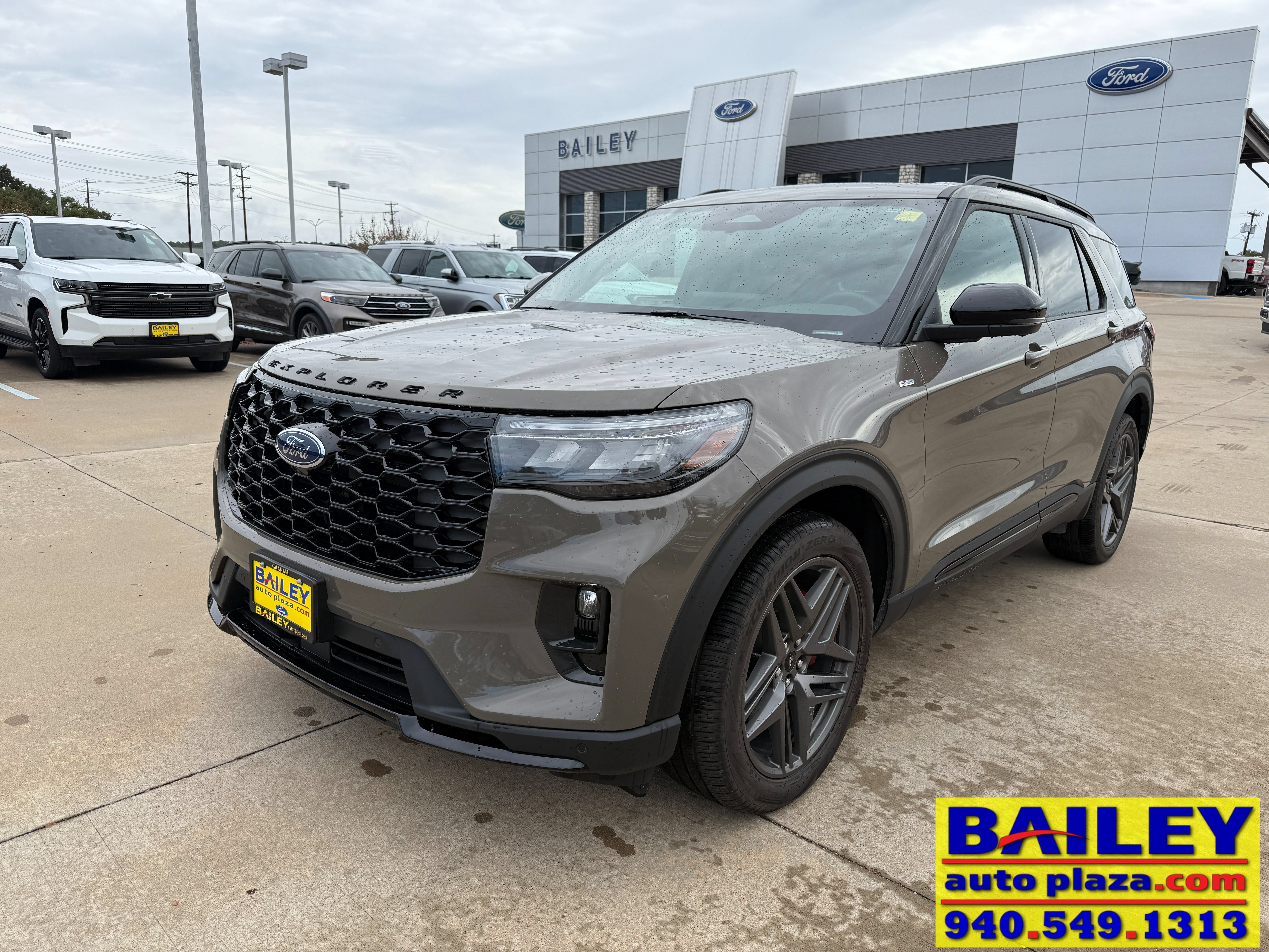 2026 Ford Explorer ST-LINE