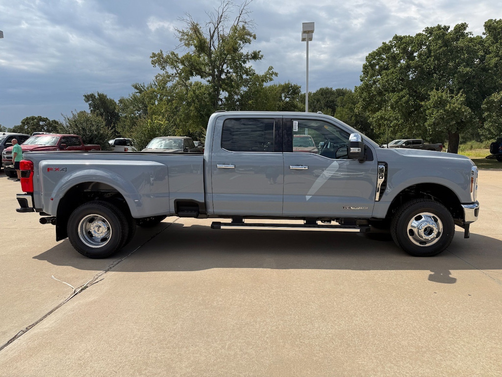 New 2026 Ford F-350 Lariat