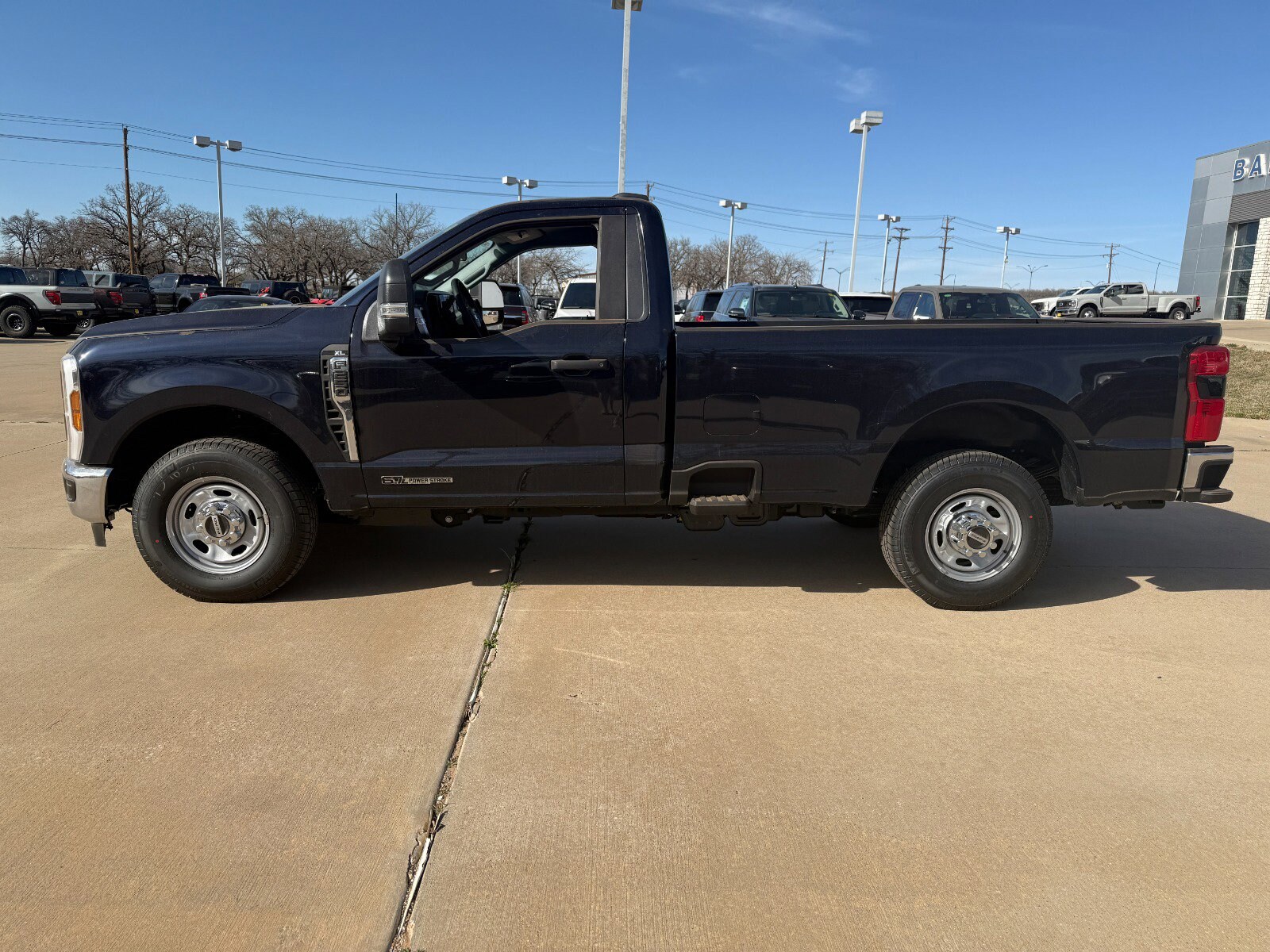 2025 Ford F-250 Super Duty XL - Photo 8