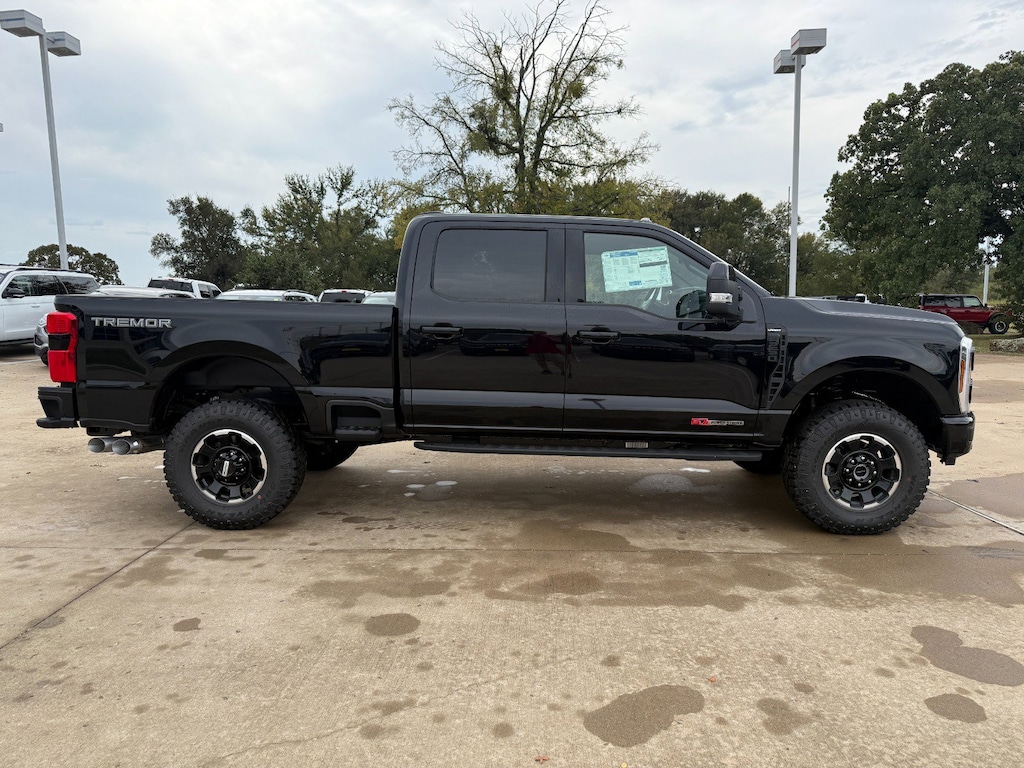 New 2025 Ford F250 LARIAT