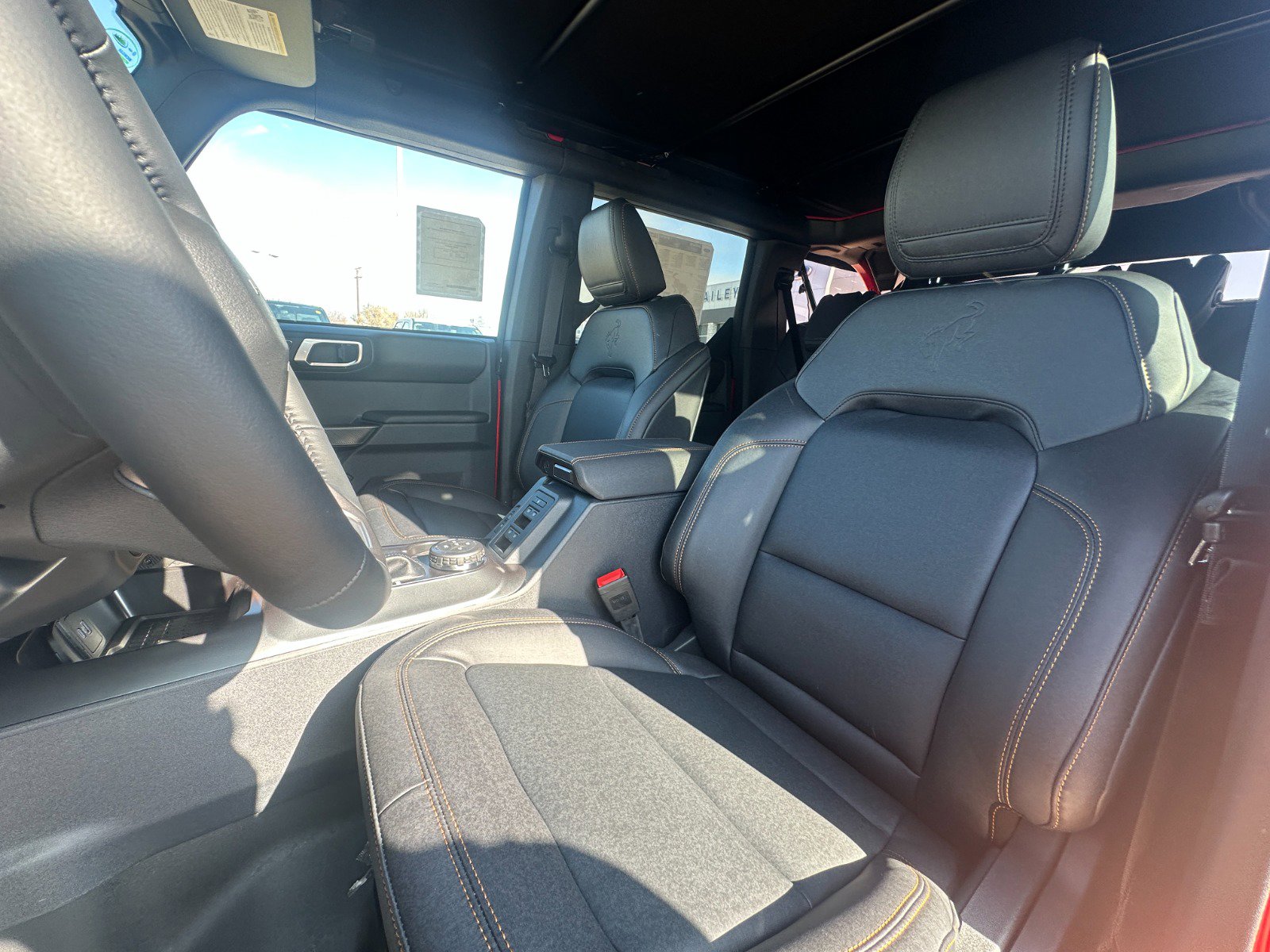 2024 Ford Bronco 4-Door Badlands - Photo 10