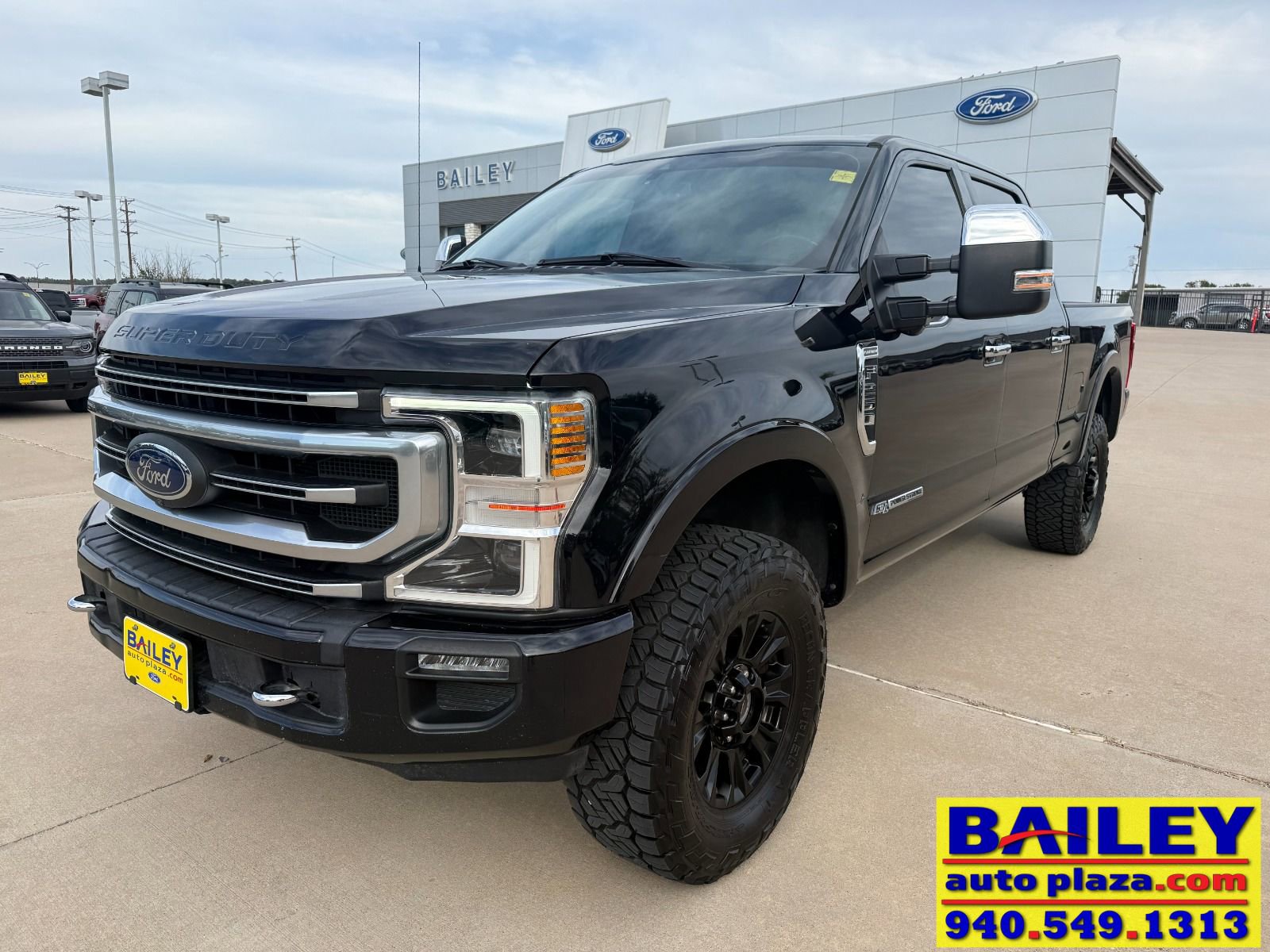 2020 Ford F-250 Super Duty Platinum's photo