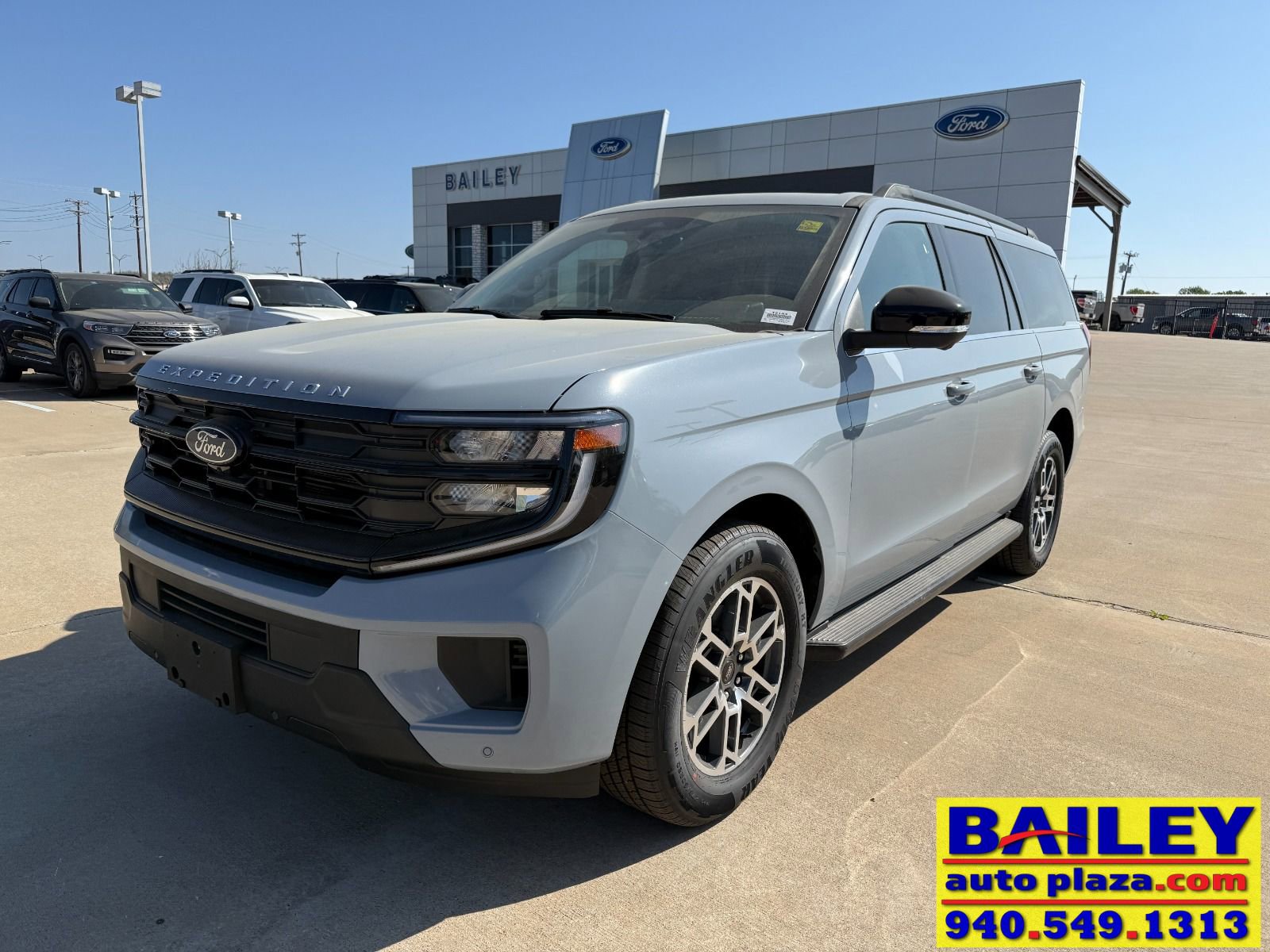 2026 Ford Expedition Active MAX's photo