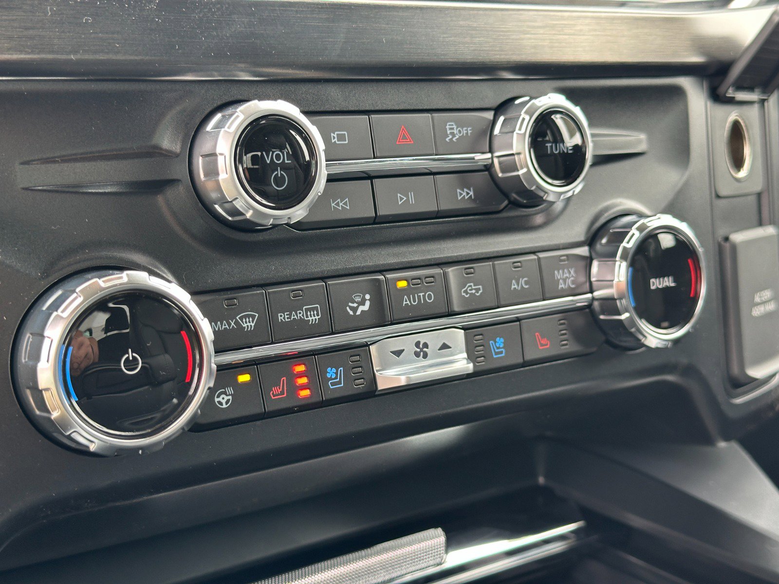 2025 Ford F-250 Super Duty Lariat - Photo 13