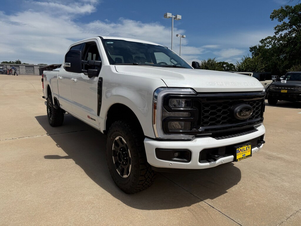 New 2026 Ford F-250 LARIAT