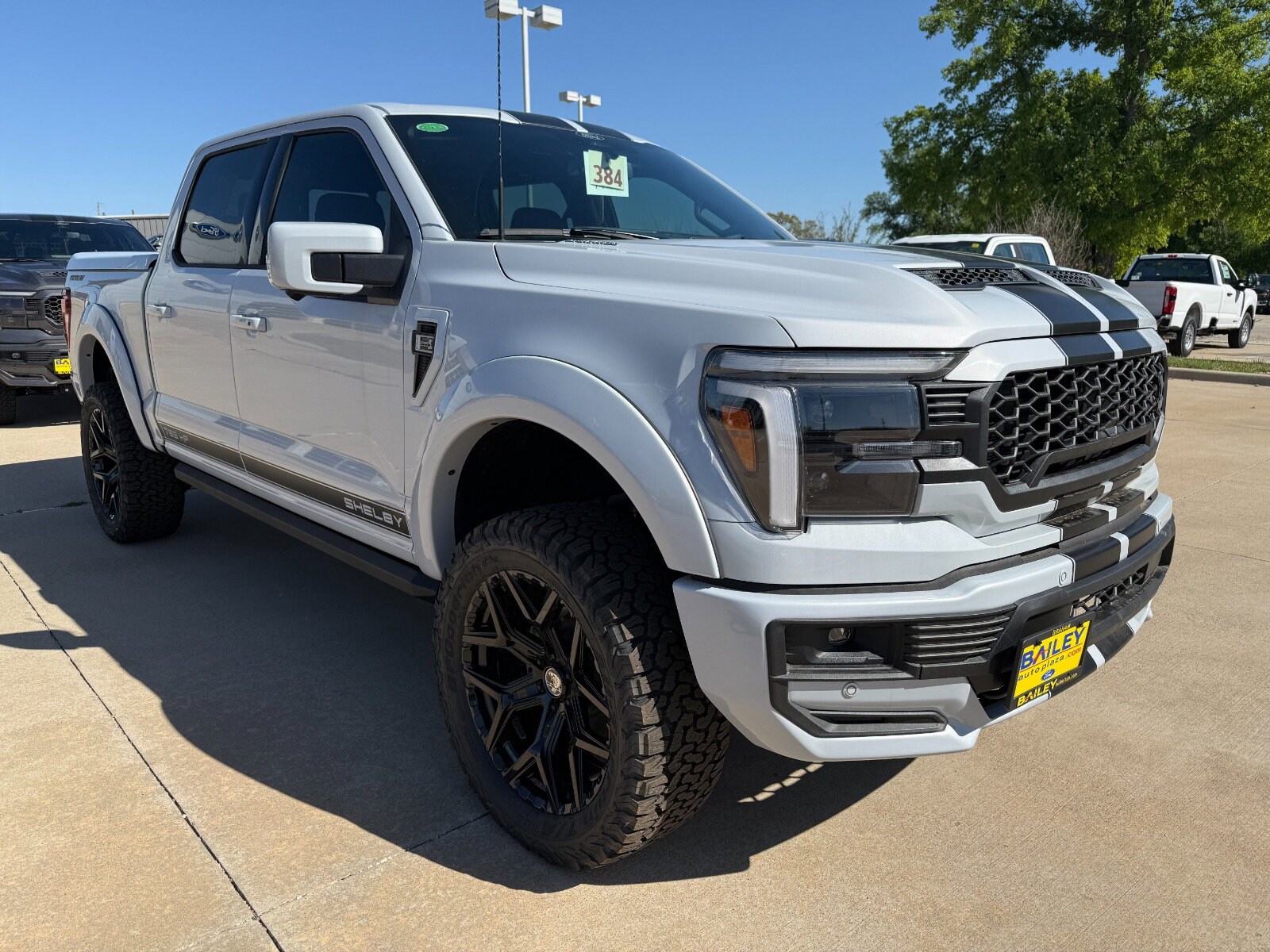2025 Ford F-150 Lariat photo 3