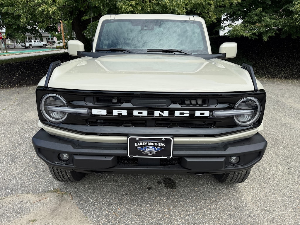 New 2026 Ford Bronco Outer Banks SUV