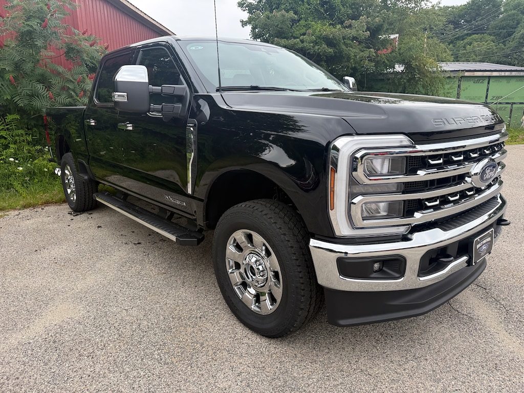New 2026 Ford Super Duty F-250 SRW LARIAT Truck Crew Cab