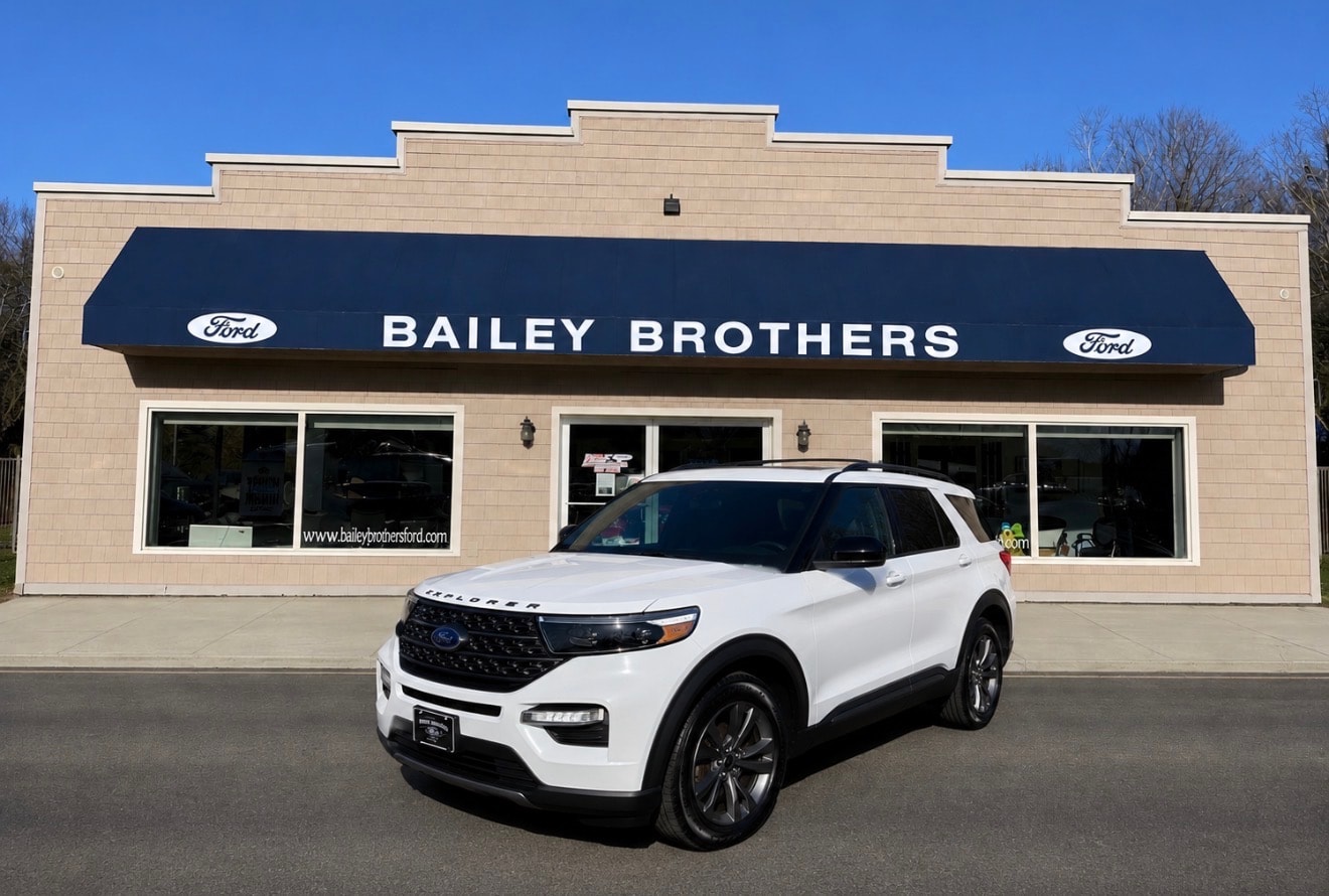 2023 Ford Explorer SUV 