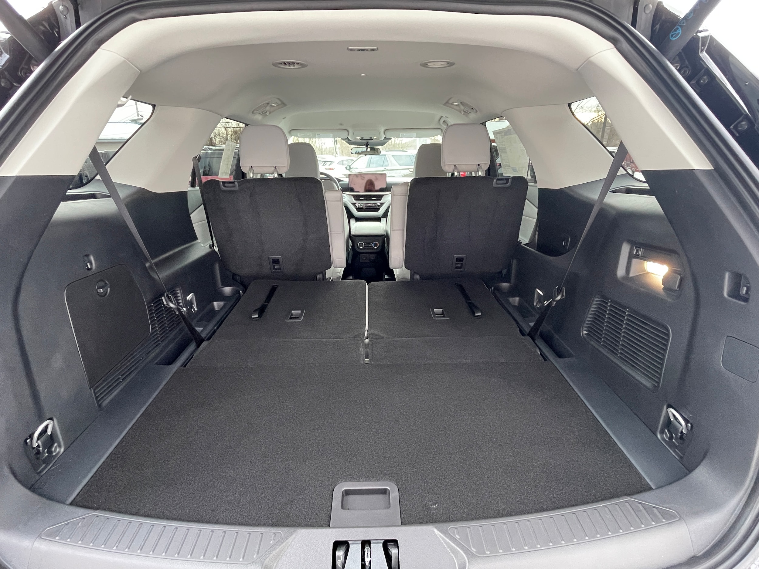 2026 Ford Explorer Active - Photo 11