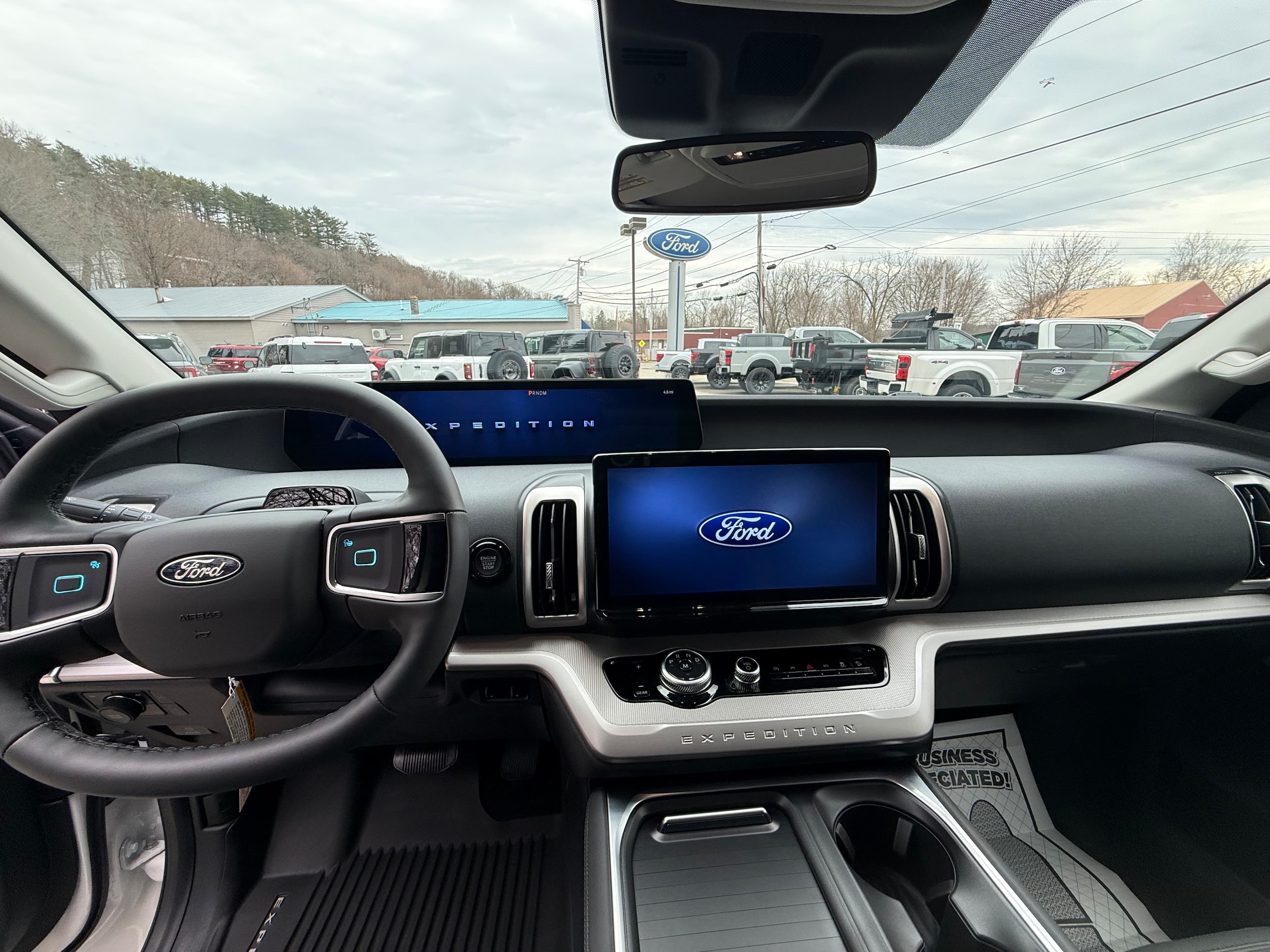 2026 Ford Expedition Active - Photo 13
