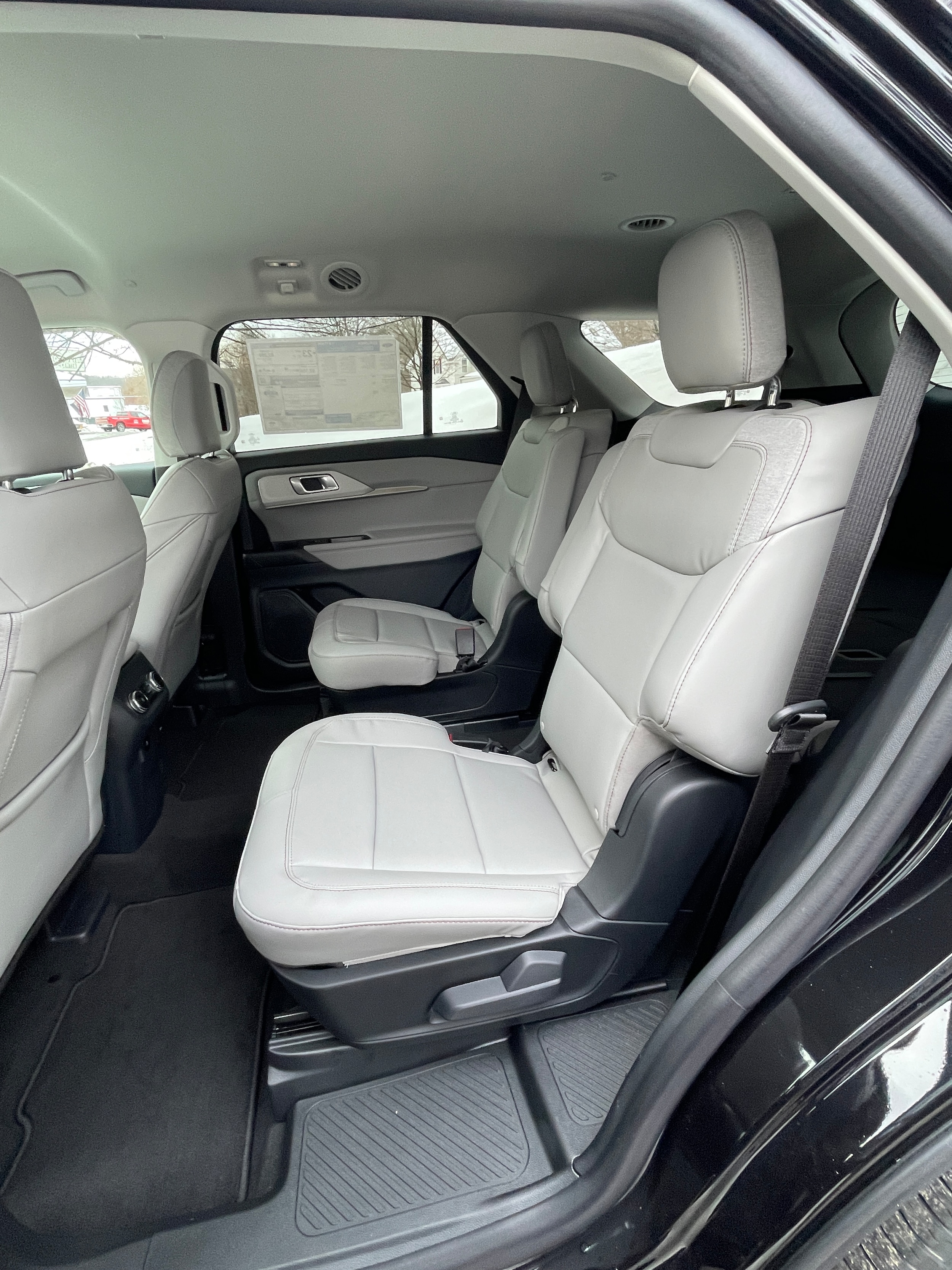 2026 Ford Explorer Active - Photo 10