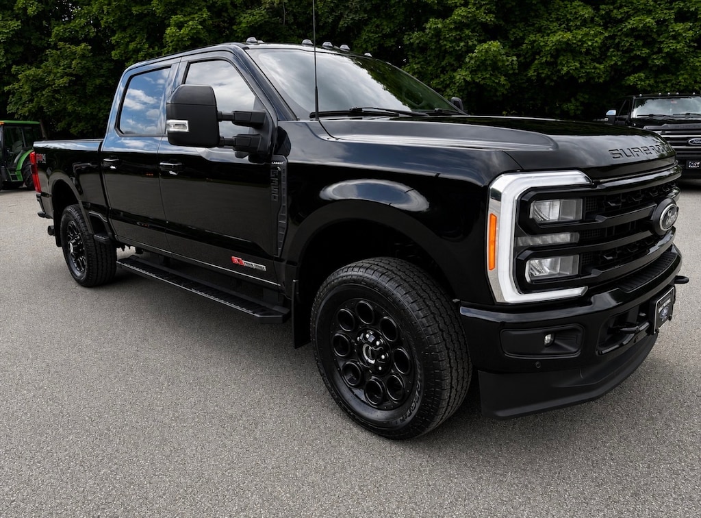 Used 2023 Ford Super Duty F-350 SRW LARIAT Truck Crew Cab