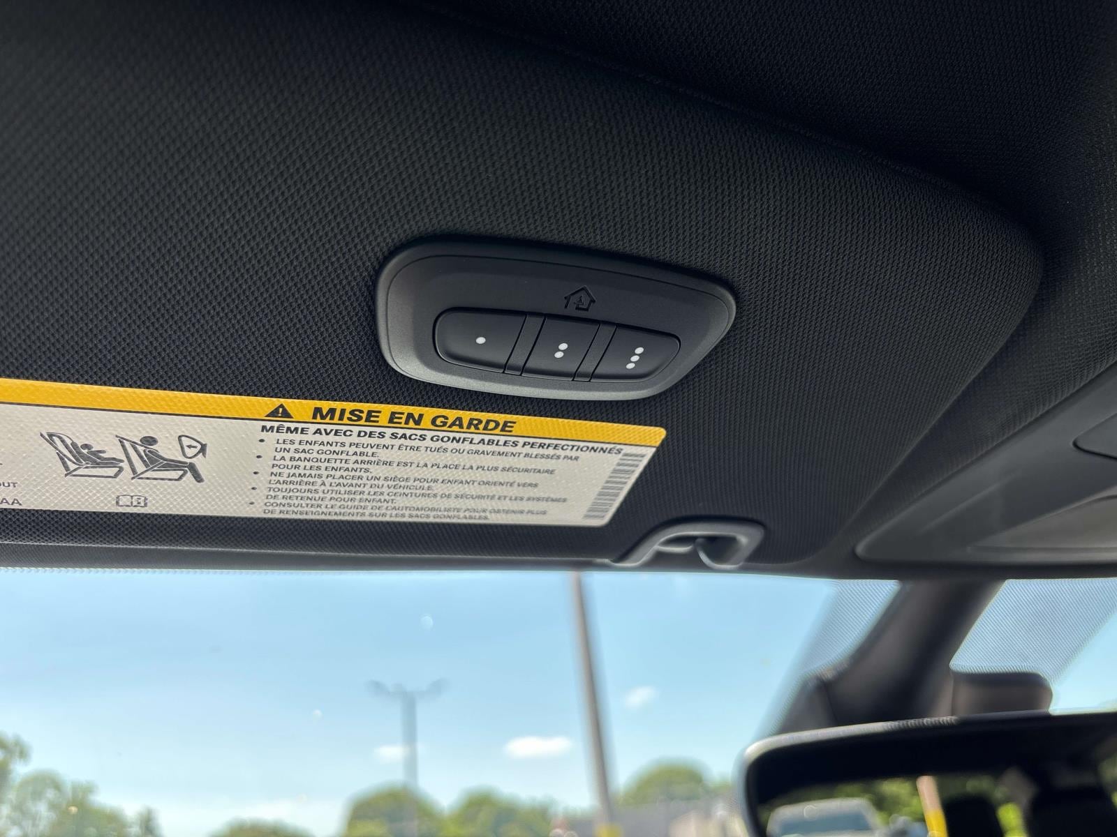 2027 Chrysler Pacifica Select - Photo 13